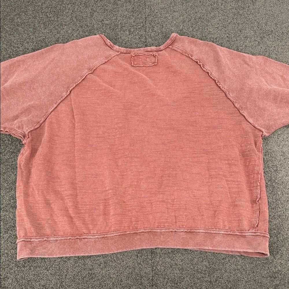 We The Free Sweatshirt Wm Small Short Sleeve Casual Red/Pink Top Crewneck Comfy - Picture 2 of 8